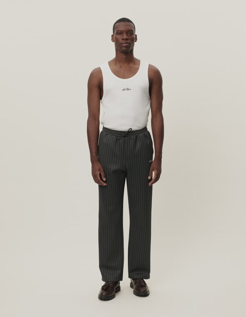 LES DEUX - Ballier Pinstripe Casual Pants Marine à rayures bleues