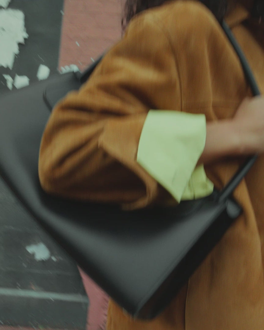 AMI PARIS - Surchemise en Cuir de Chèvre Suédé