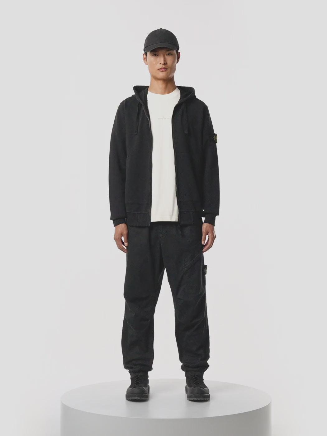 STONE ISLAND - Sweatshirts à capuche zippé coupe classique avec poches Noir