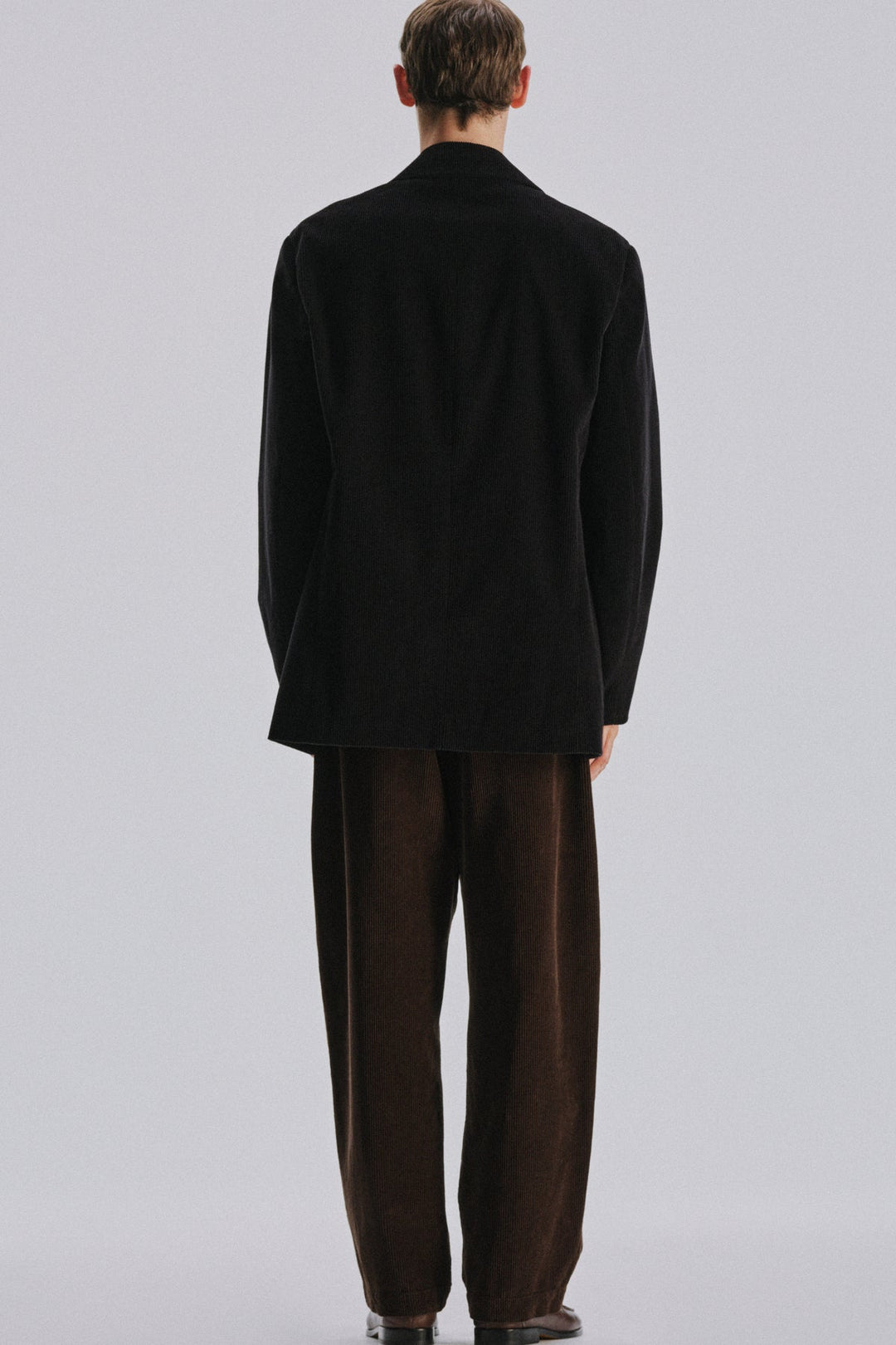 THE ROW - Pantalon Tuxo en Velours Côtelé Marron Foncé - Lothaire