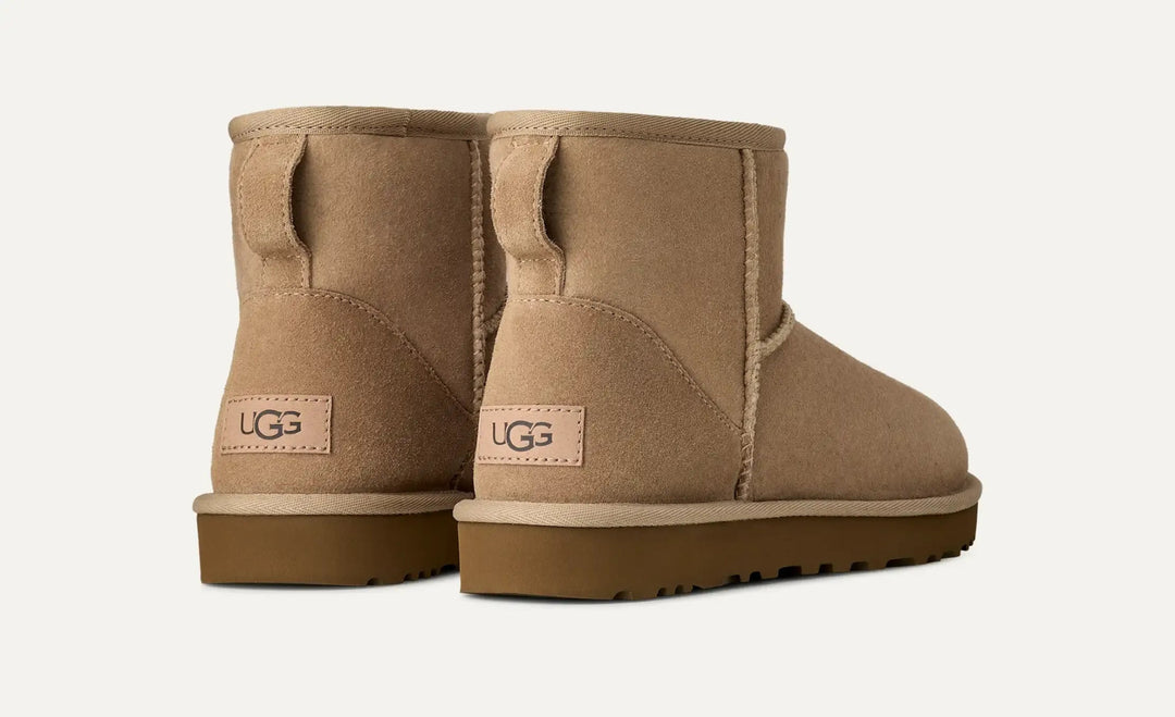 UGG - Botte Classic Mini II Femme Sable/Sand - Lothaire