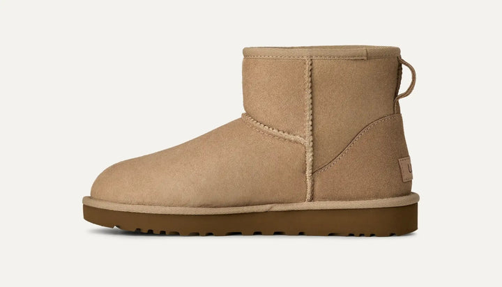 UGG - Botte Classic Mini II Femme Sable/Sand - Lothaire