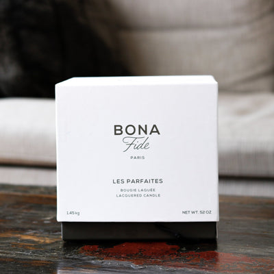 Bona Fide Bougie Ronde Laquée - CAROLINE - Lothaire boutiques