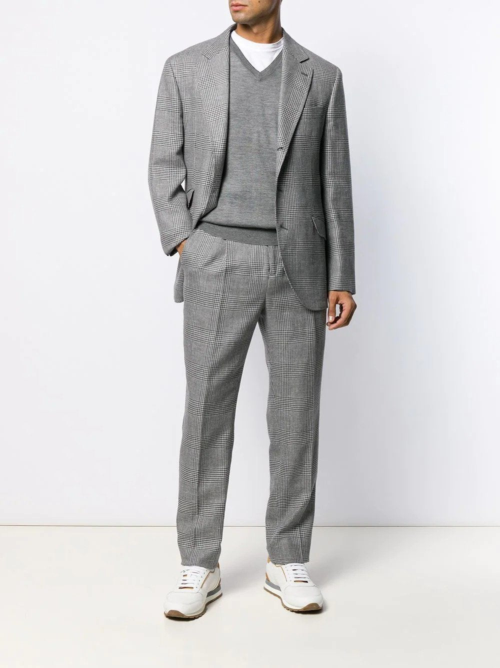 Brunello Cucinelli Pull à col v gris - Lothaire boutiques (7036969058469)