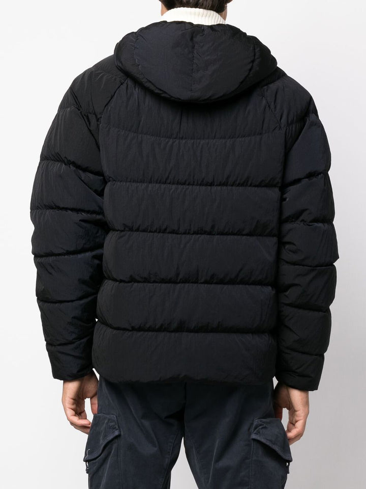 C.P. COMPANY Doudoune Eco-Chrome R Hooded Down Goggle - Lothaire boutiques