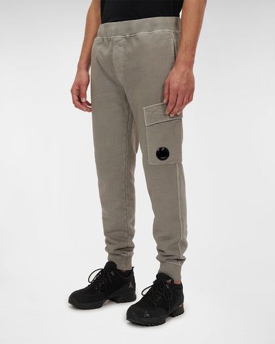 C.P Company Pantalon gris Brushed & Emerized Diagonal Fleece - Lothaire boutiques