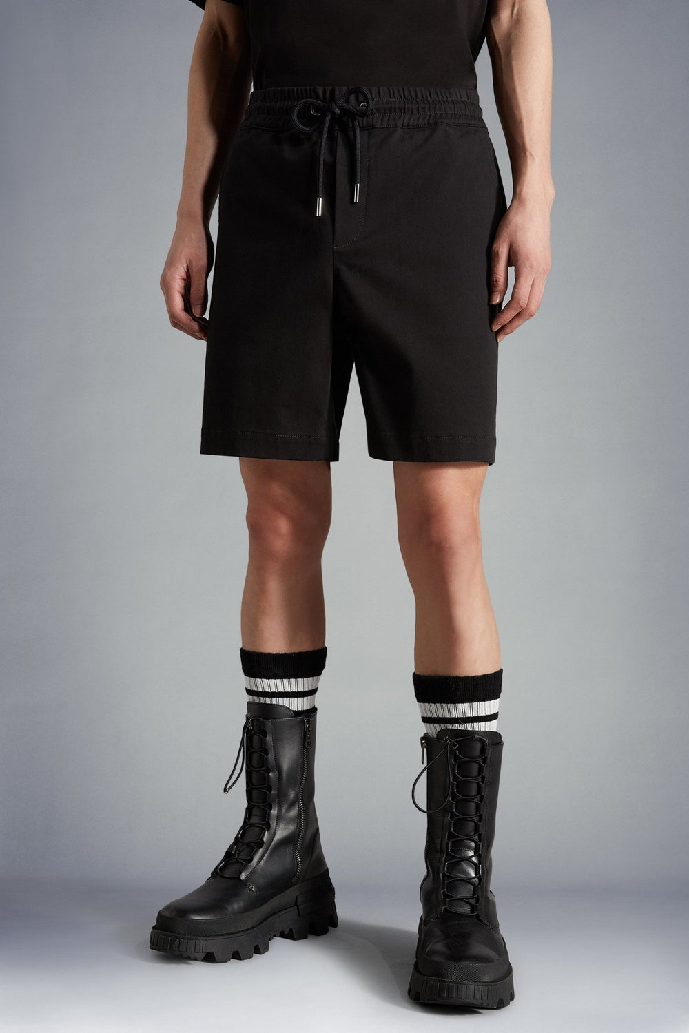 Moncler Short en gabardine - Lothaire boutiques