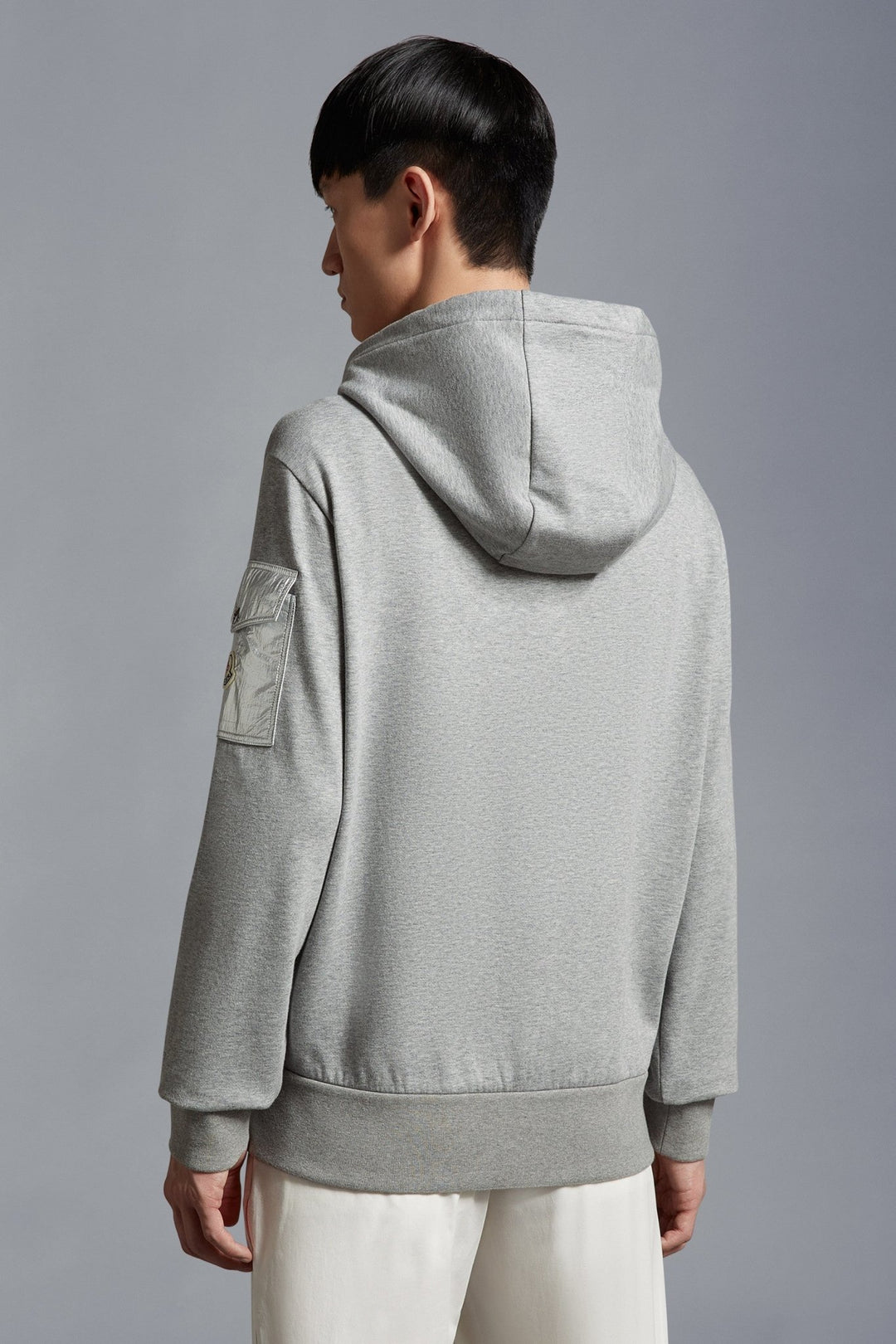 Moncler Sweat Grey à capuche à logo embossé - Lothaire