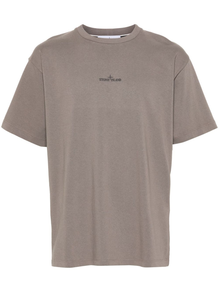 Stone Island - T-Shirt Dove grey 2RC89 'SCRATCHED PAINT ONE' PRINT - Lothaire