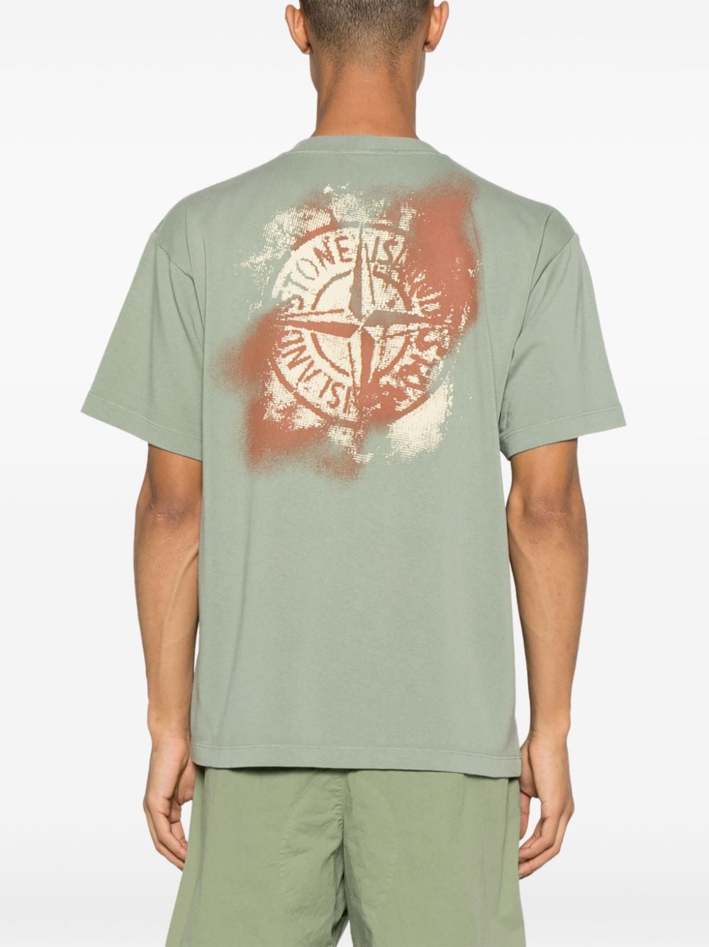 Stone Island - T-Shirt sage 2RC89 'SCRATCHED PAINT ONE' PRINT - Lothaire