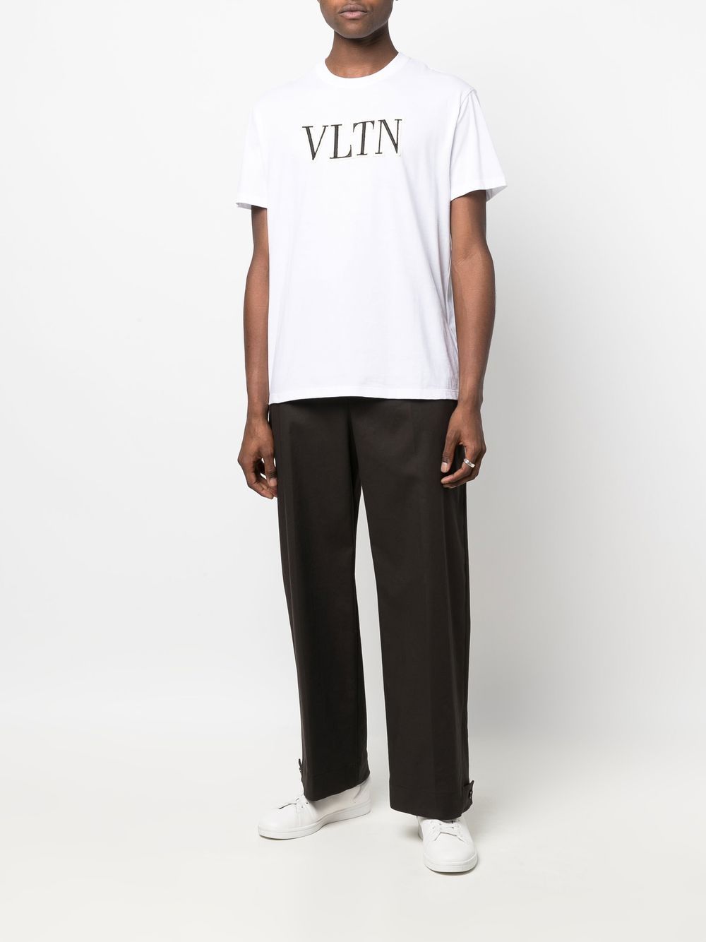 Valentino T-shirt à logo VLTN brodé - Lothaire boutiques
